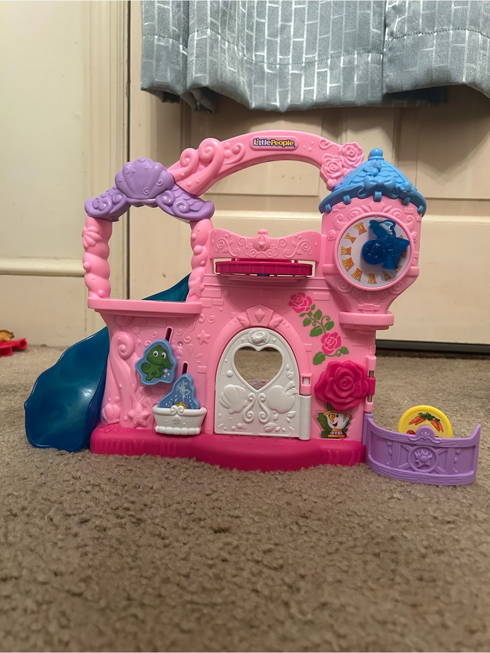 Little People Disney Princess Play & Go Castle
